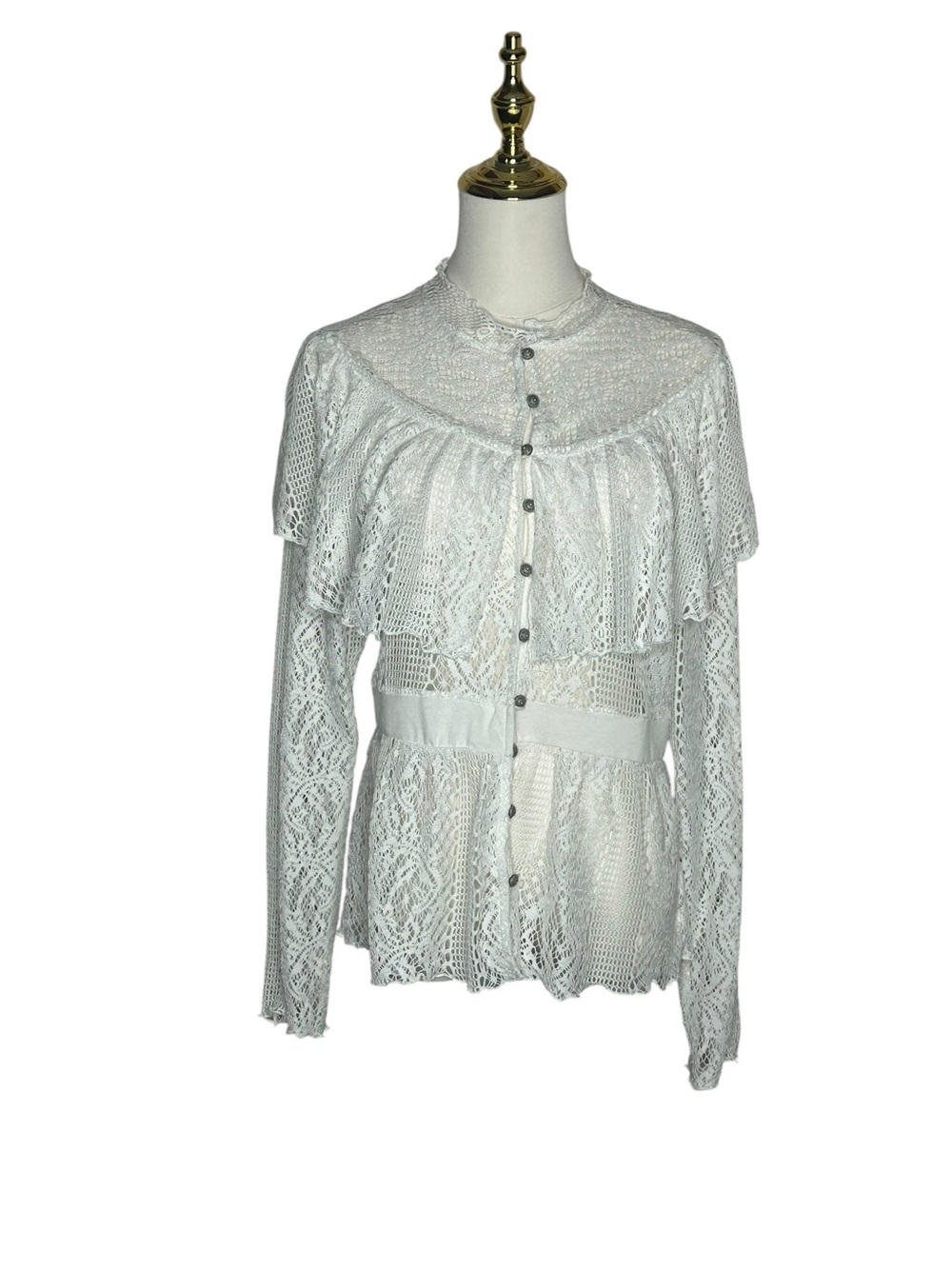 Gimmicks White Lace Ruffle-Front  Yoke Button-Up Top EUC Sz L Coquette Victorian